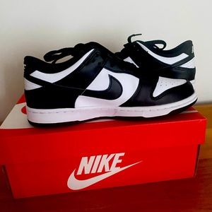 Nike Dunk Low (GS) white/black-white 6Y